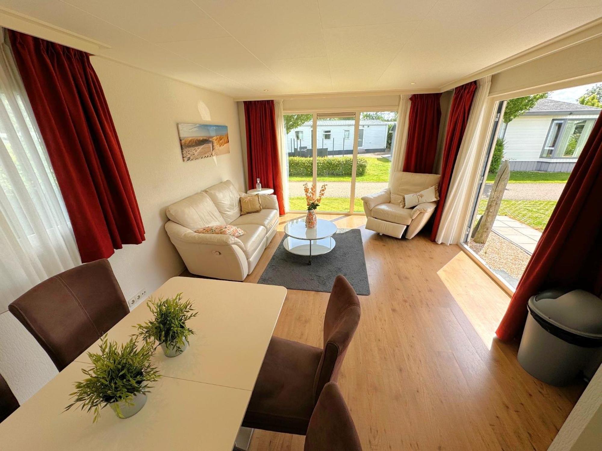 Kustpark De Strandloper Scharendijke Quarto foto